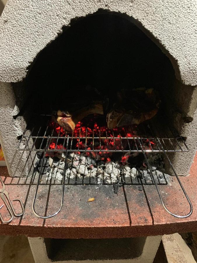 Alojamientos El Horno มอนเตโค เด ลาเซียร์รา ภายนอก รูปภาพ